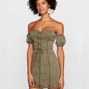 CUTE GREEN EXPRESS DRESS